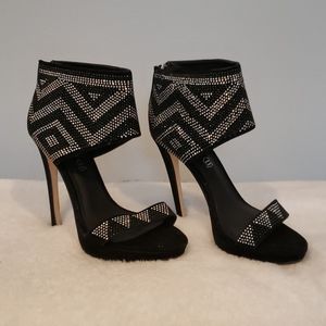 Wome's Ankle Strap heels
